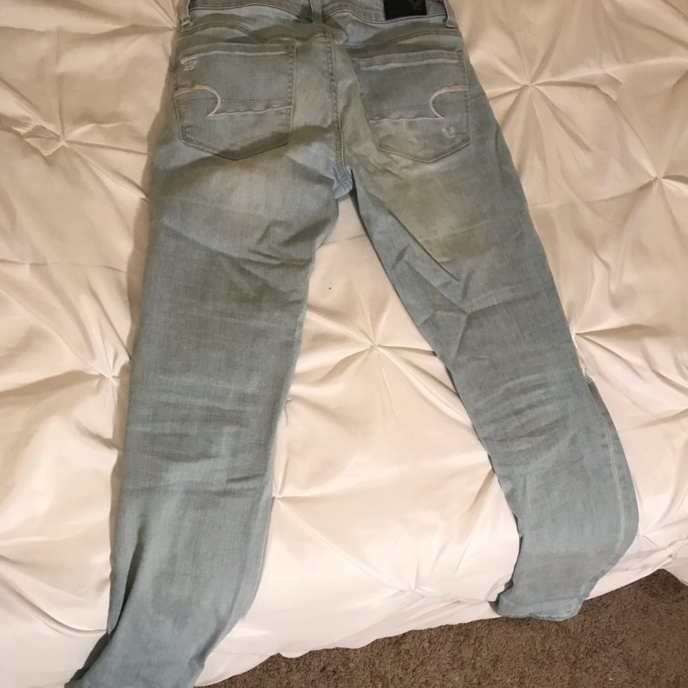 AEO Skinny Ripped Jeans!🌟 - Picture 3 of 7